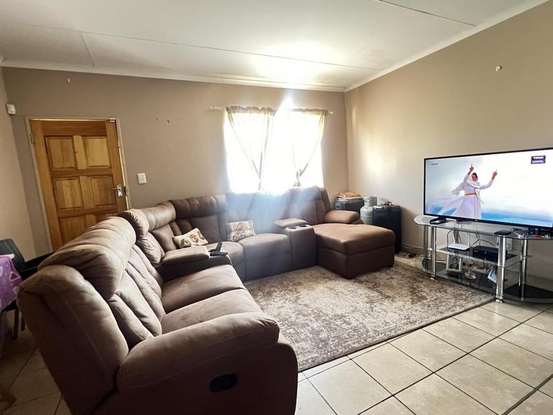2 Bedroom Property for Sale in Kathu Northern Cape